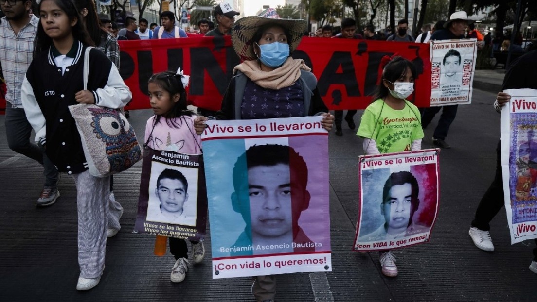 Ordenan la recaptura de ocho militares recientemente liberados por el caso Ayotzinapa en México