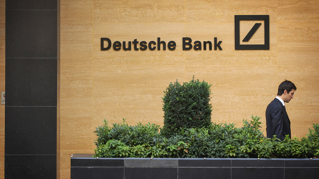 Deutsche Bank recortará 3.500 empleos pese a que en 2023 obtuvo beneficios de 4.500 millones de dólares