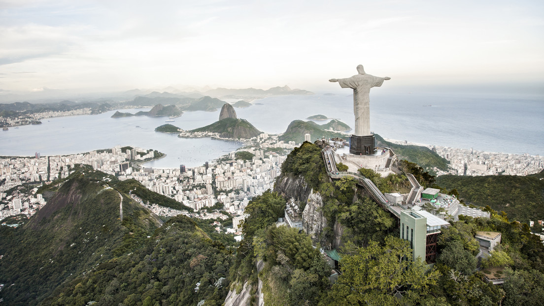 Brasil tiene más templos religiosos que escuelas y centros de salud en conjunto