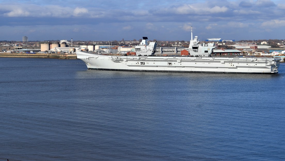 El buque de guerra más grande del Reino Unido zarpa para unirse a ejercicios masivos de la OTAN