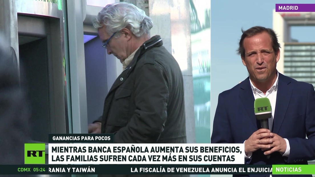 Mientras la banca española aumenta sus beneficios, las familias sufren cada vez más en sus cuentas