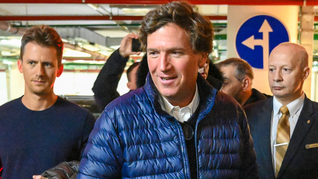 "Excelente": Tucker Carlson compara la comida del análago ruso de McDonald's con el original