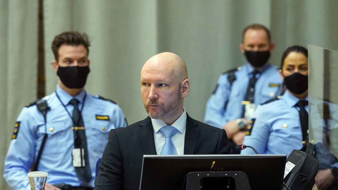 El asesino en masa Breivik pierde la demanda contra el Estado noruego por violación de sus derechos en prisión