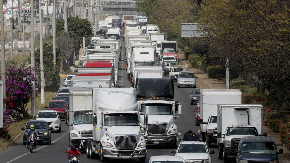 Transportistas de México levantan el paro tras llegar a un acuerdo con el Gobierno