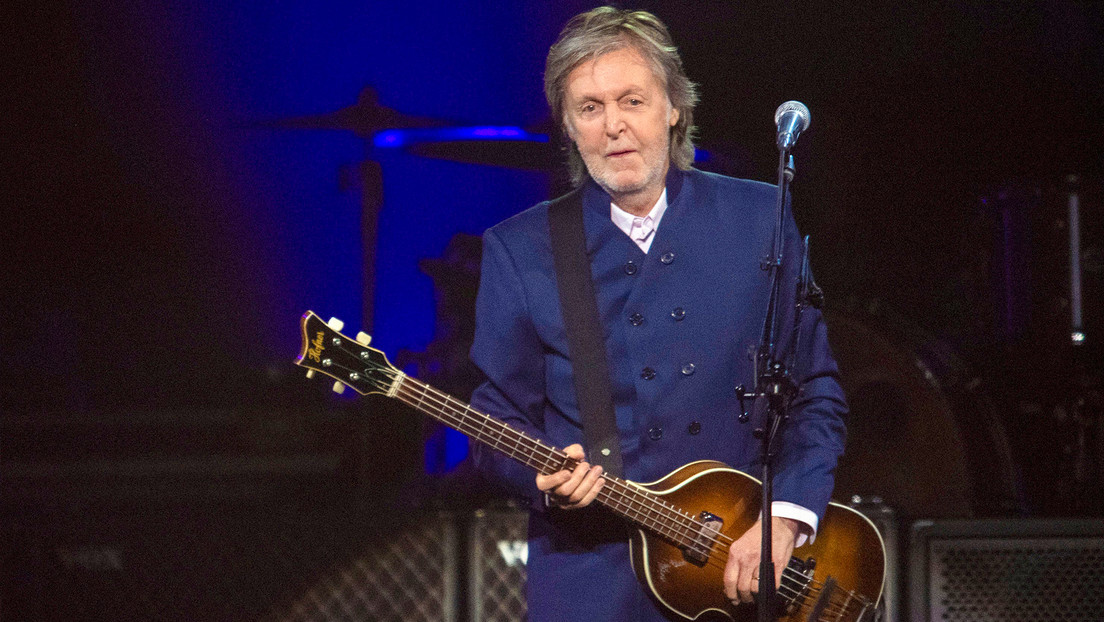 Paul McCartney recupera un famoso bajo que le robaron hace más de medio siglo