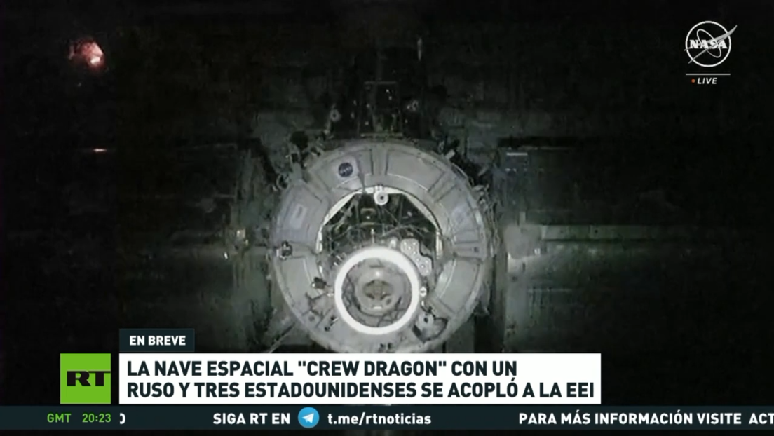 La nave espacial Crew Dragon con un ruso y tres estadounidenses se acopló a la EEI