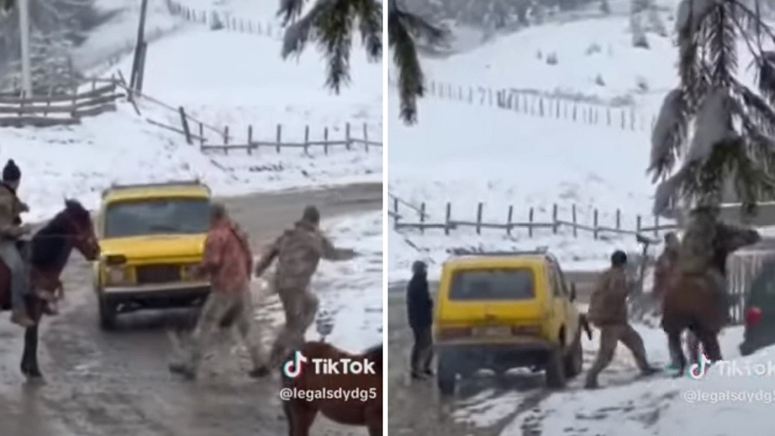 VIDEO: Atropellan y atacan con hachas a comisarios militares en Ucrania