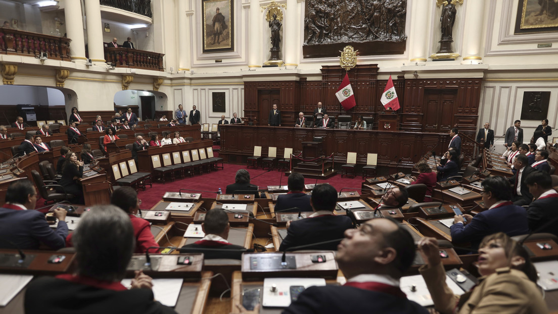 Perú inhabilita por 10 años a dos magistrados de la Junta de Justicia