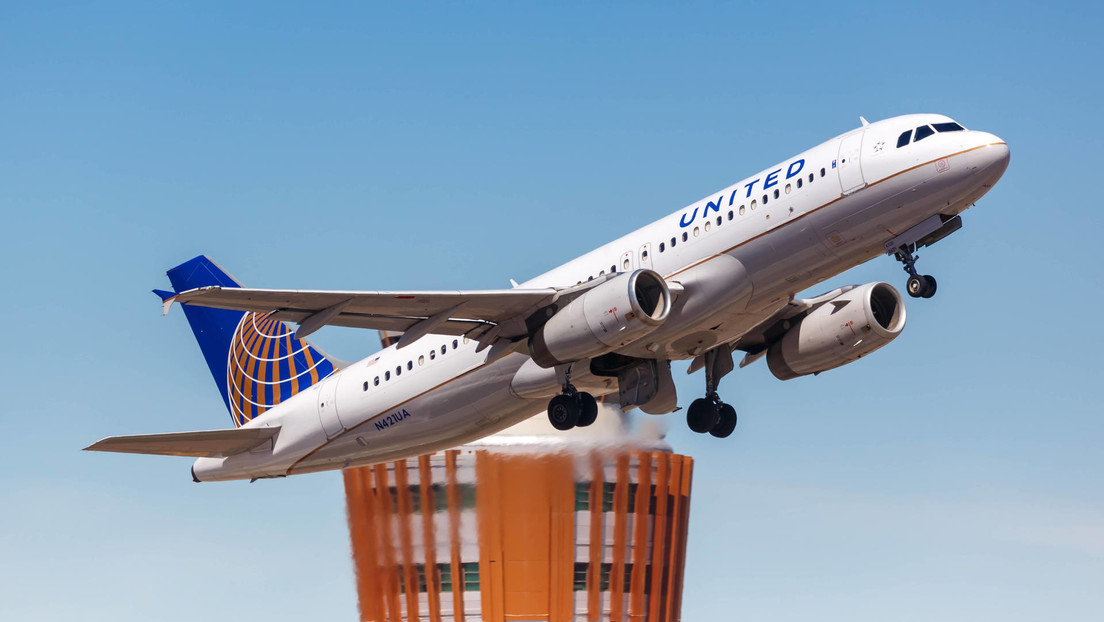 Un Airbus de United Airlines realiza un aterrizaje de emergencia en EE.UU.