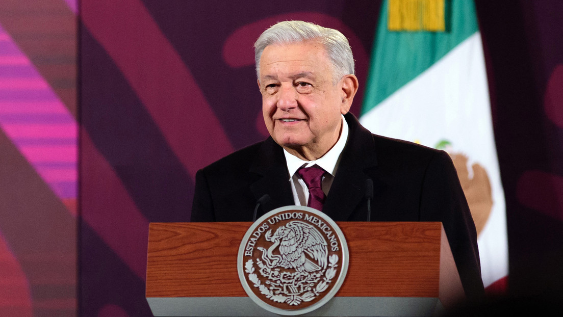 López Obrador no quiere "intermediarios" para hablar con padres de normalistas de Ayotzinapa