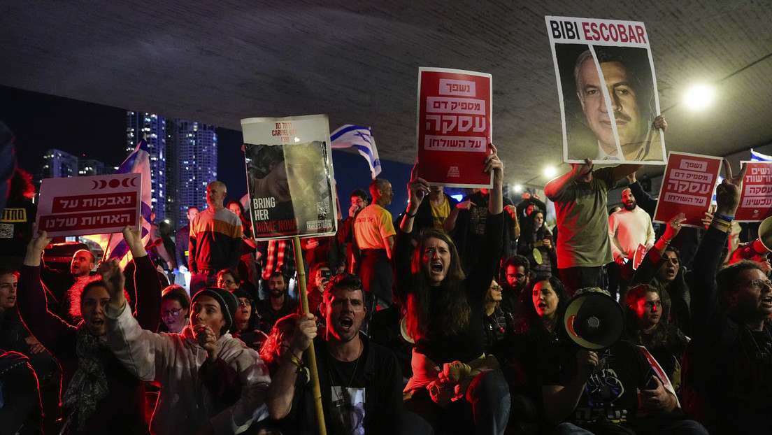 VIDEOS, FOTOS: Protestas masivas en Israel contra "Bibi Escobar"