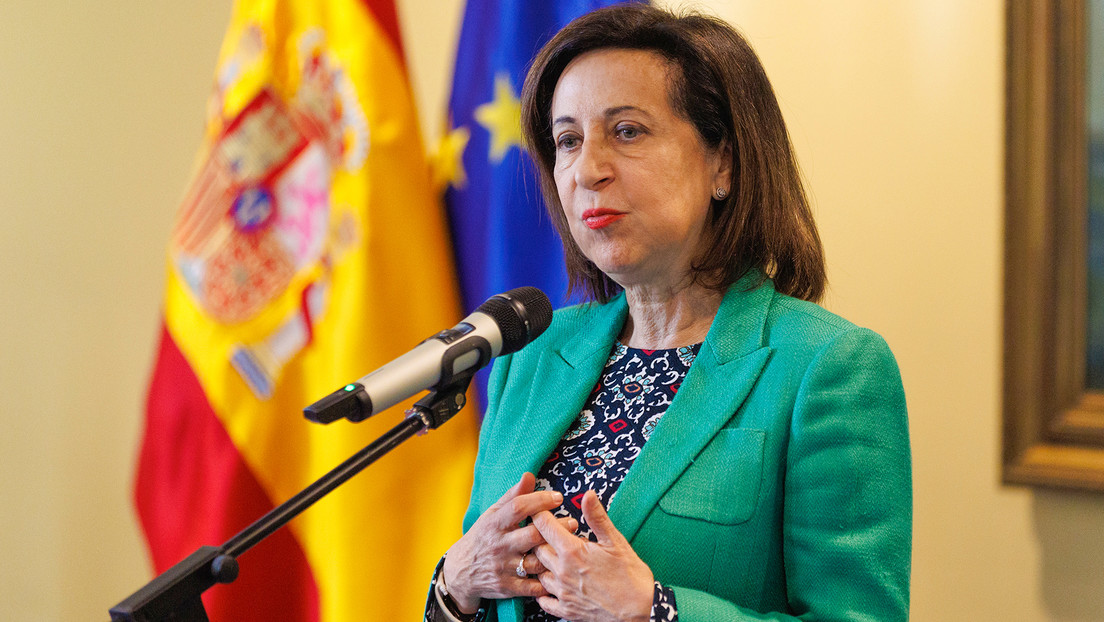 Ministra de Defensa de España: "Un misil balístico puede llegar perfectamente desde Rusia a España"