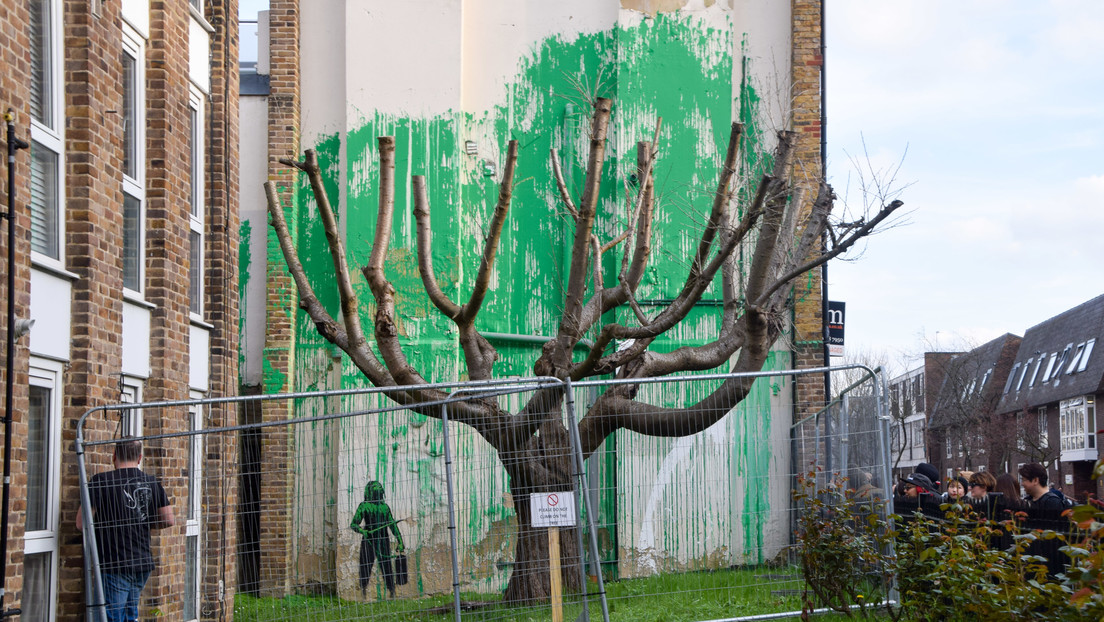 Vandalizan la nueva obra de Banksy dos días después de su aparición