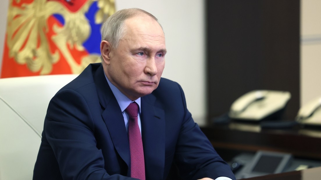 Putin recibe informes de las agencias de seguridad claves sobre el atentado terrorista