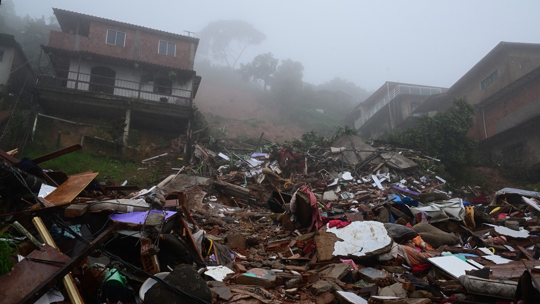 Las lluvias en Brasil dejan varios muertos, miles desplazados y ciudades inundadas (VIDEOS)