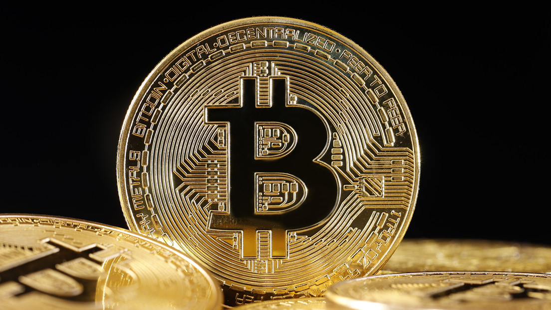 Robert Kiyosaki quiere comprar 10 bitcoines antes de abril y esta es la razón
