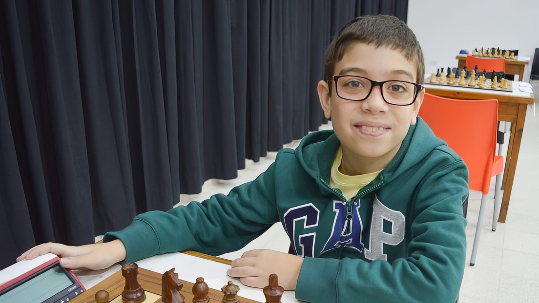 "El Messi del ajedrez": un niño argentino de 10 años gana partida al mejor del mundo