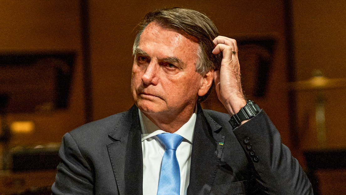 La policía reacciona a la "patética" versión de Bolsonaro sobre su ida a la embajada de Hungría