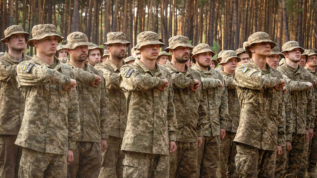 ¿Alarmismo o calma?: máximo jefe militar de Ucrania y Zelenski difieren en sus estimaciones