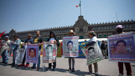 "El presidente es necio": familiares de Ayotzinapa le responden a López Obrador y aumenta la tensión