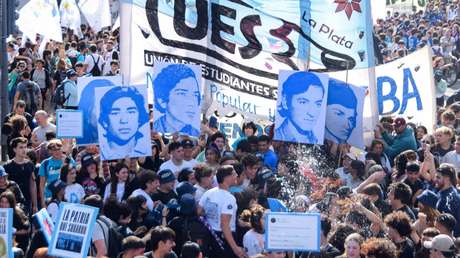 Dictan prisión perpetua en Argentina a dos represores por 'La noche de los lápices'