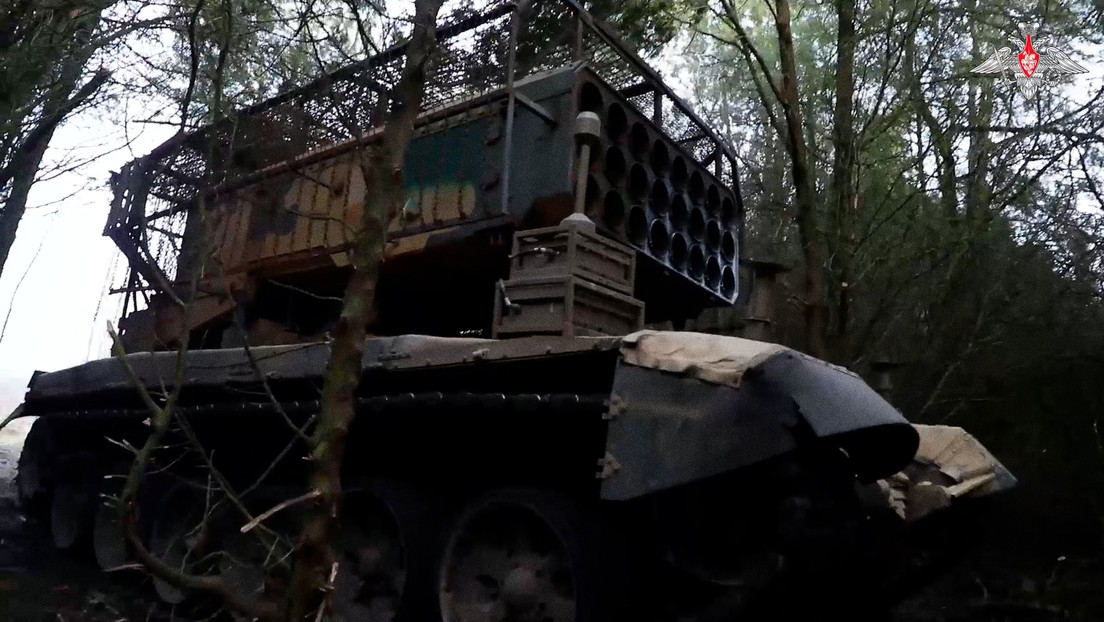 VIDEO: Fuerzas rusas destruyen con un "mar de fuego" posiciones de Kiev