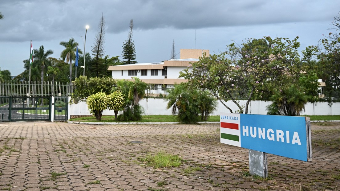 La Embajada de Hungría despide a dos empleados tras la polémica estadía de Bolsonaro