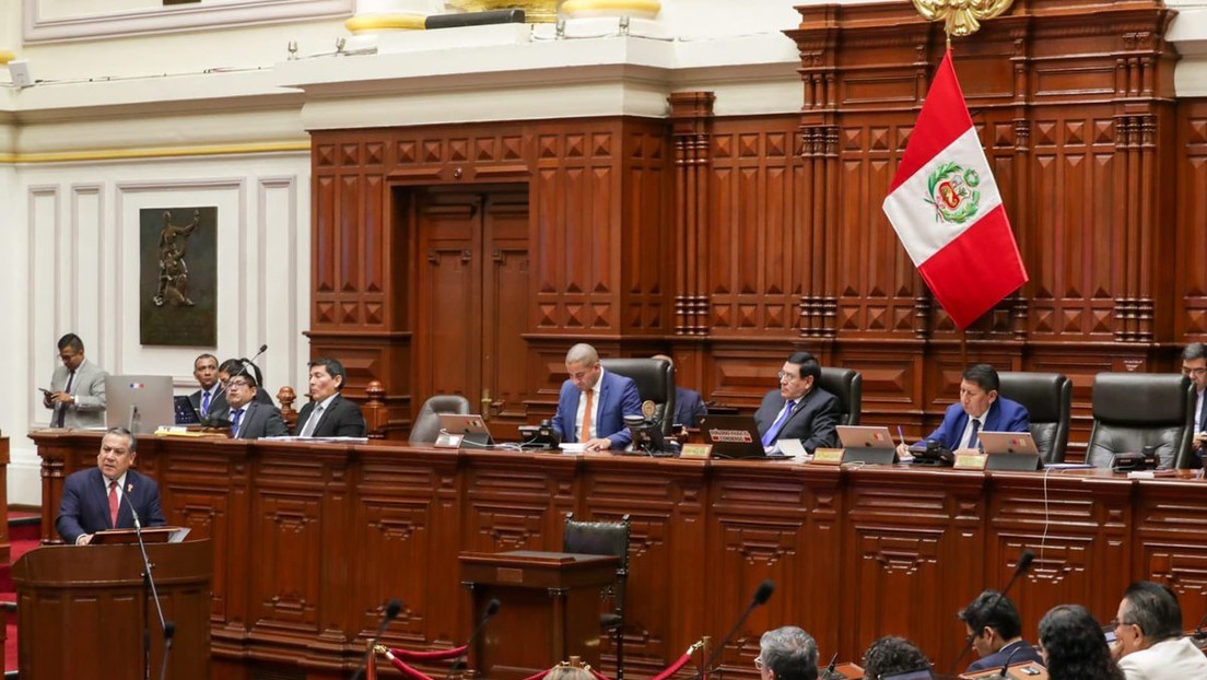 Congreso de Perú da voto de confianza al Gabinete en medio de reproches por el caso Rolex