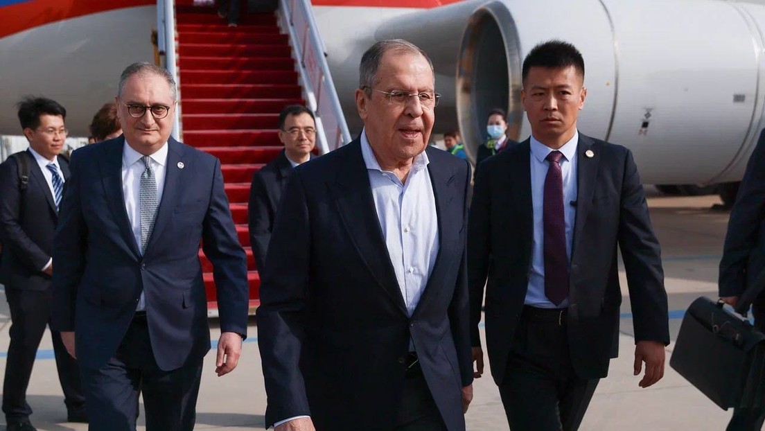 Lavrov llega a China