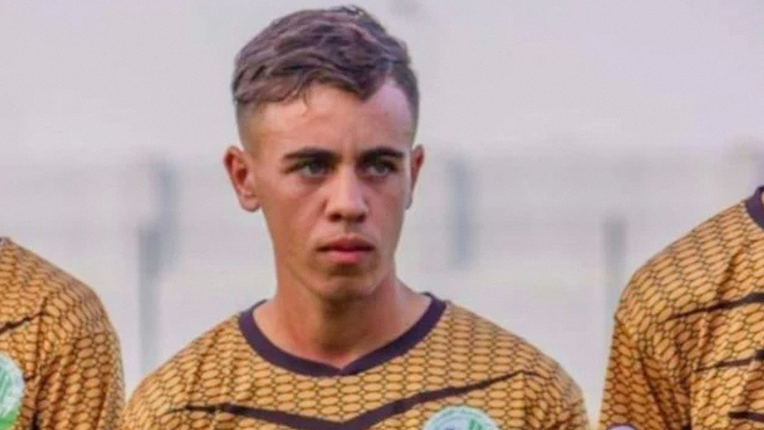 Un futbolista marroquí de 20 años muere en un naufragio intentando llegar a España