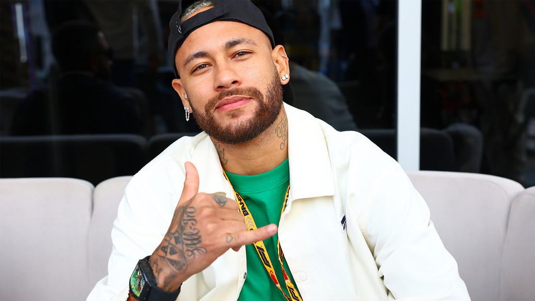 Neymar se libra de una millonaria multa por construir un lago artificial en su mansión en Brasil