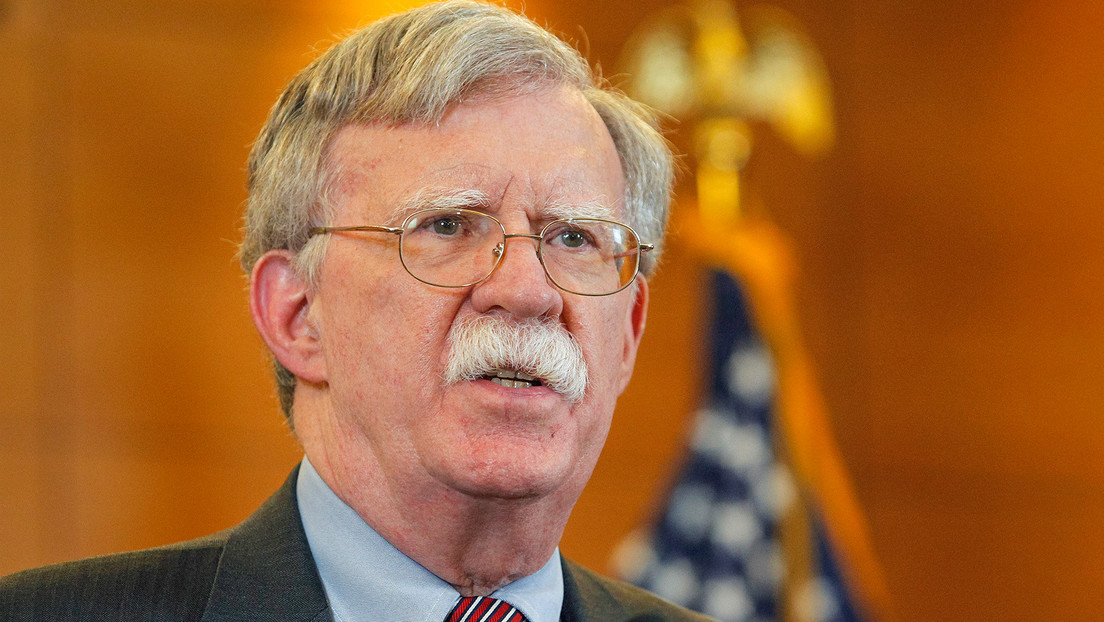 Bolton sugiere a Israel que destruya el programa nuclear iraní
