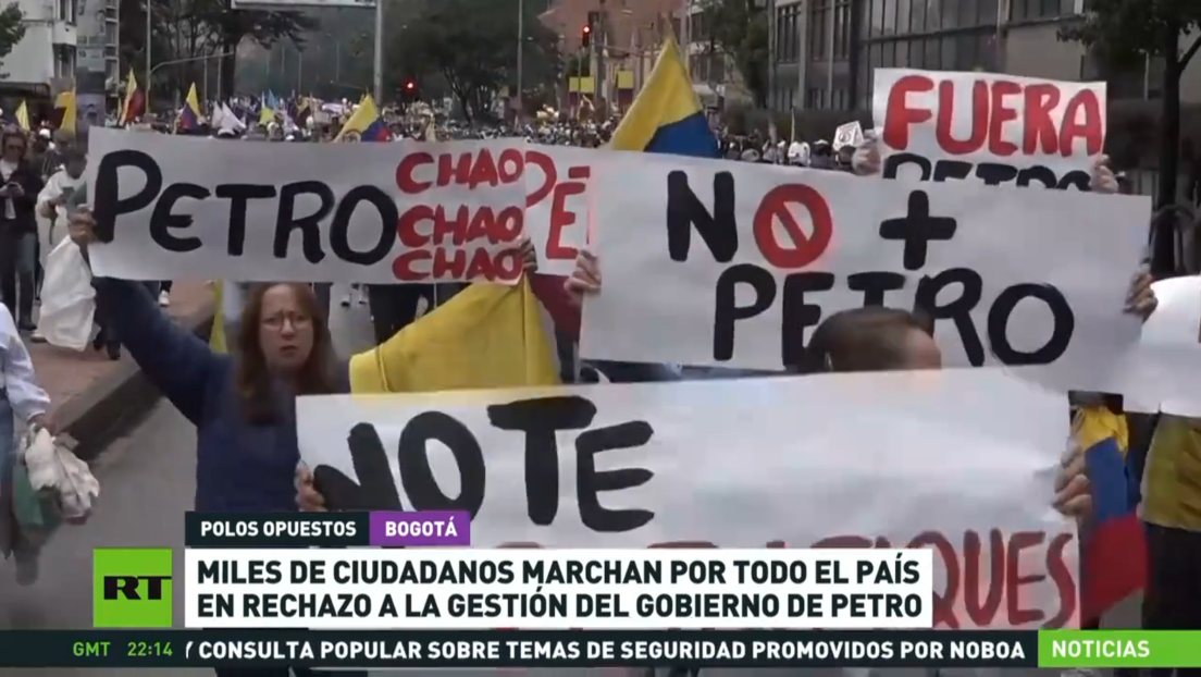 Miles de colombianos marchan por todo el país en rechazo a la gestión del Gobierno de Petro