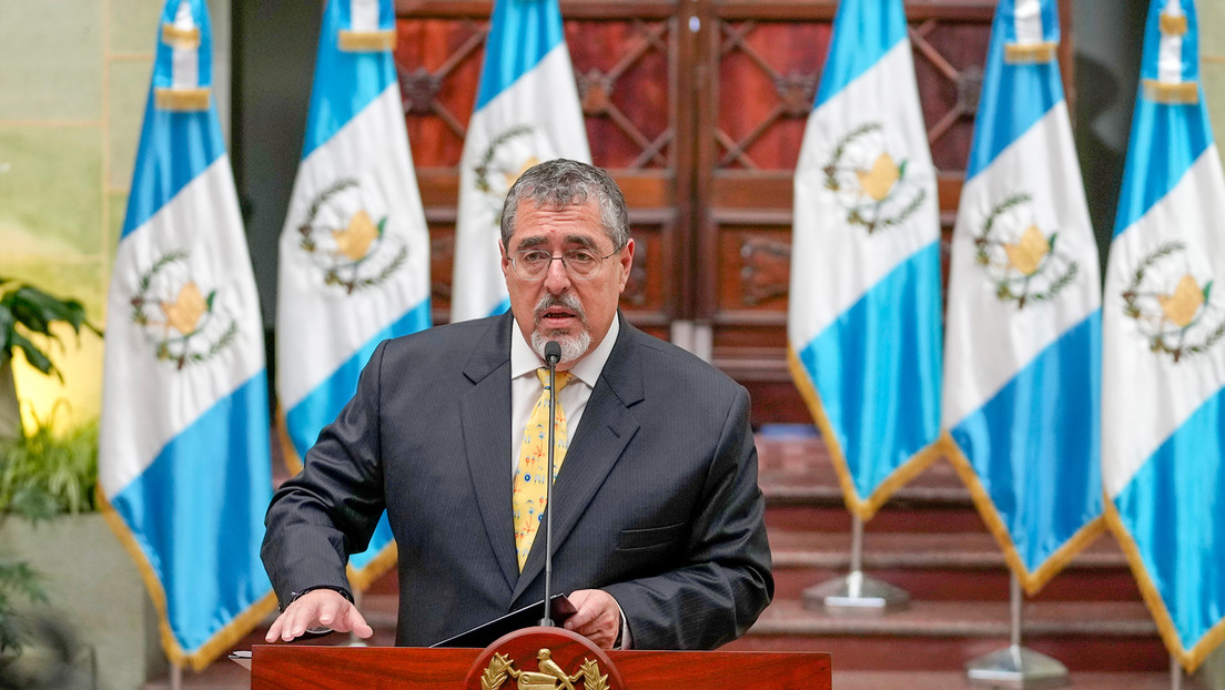 La fiscal, los avances exiguos y una relación clave: los 100 días de Bernardo Arévalo en Guatemala