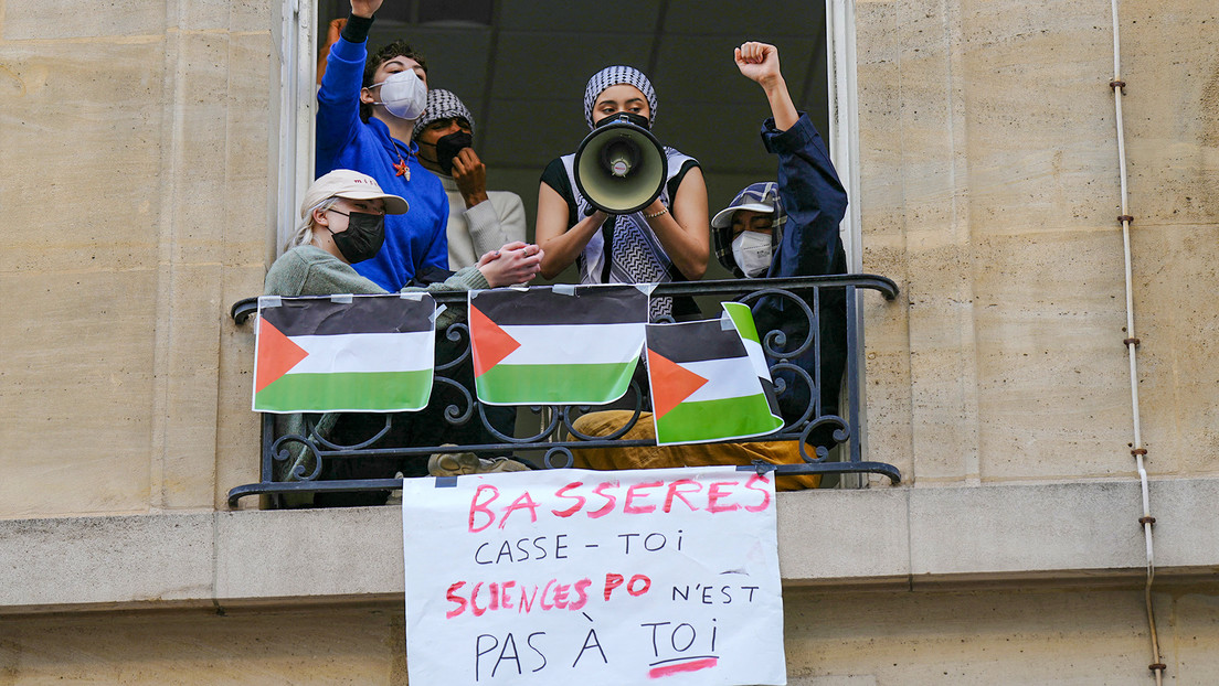 VIDEOS: Estudiantes vuelven a bloquear una universidad de París en apoyo a Palestina