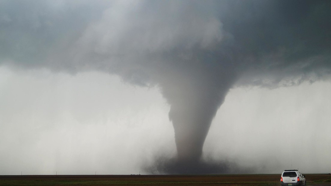 VIDEOS: Potentes tornados azotan varios estados de EE.UU.