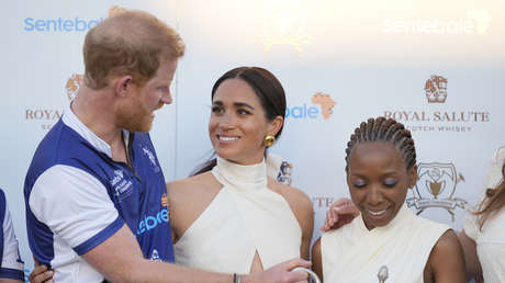 VIDEO: Meghan Markle no le permite a una mujer posar junto al príncipe Enrique para una foto