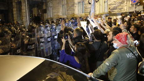 Aprueban en Georgia  en primera lectura el proyecto de ley que desató protestas masivas