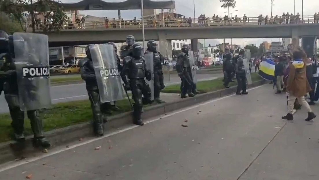 Enfrentamientos en Bogotá en medio de protesta por la designación irregular de un rector (VIDEO)