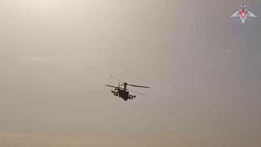 VIDEO: Helicópteros rusos lanzan un mortal ataque con misiles no guiados