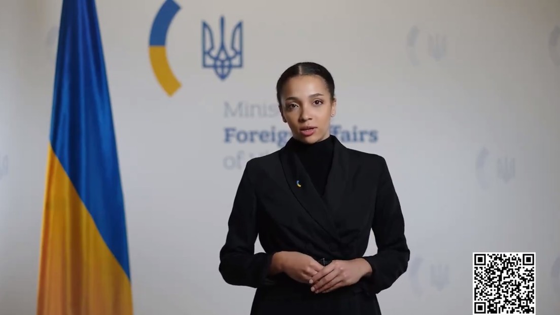 Portavoz virtual de la Cancillería causa un escándalo en Ucrania