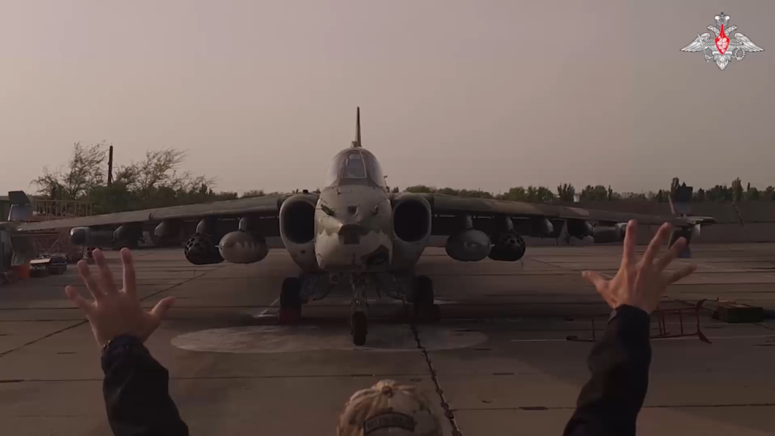 VIDEO: La aviación rusa destruye con cohetes un bastión ucraniano