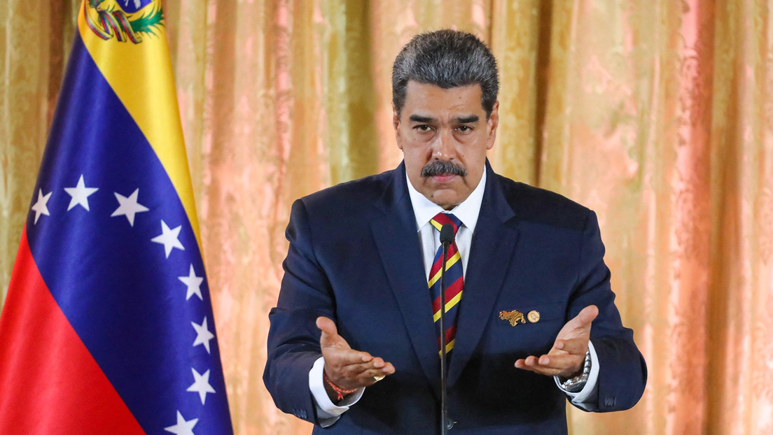 Maduro tacha a Milei de "títere" que "está regalando las Malvinas"