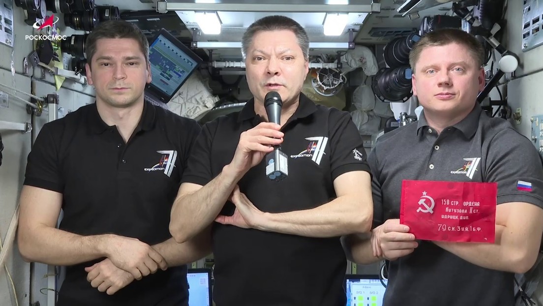 Cosmonautas rusos envían felicitaciones desde el espacio por el Día de la Victoria