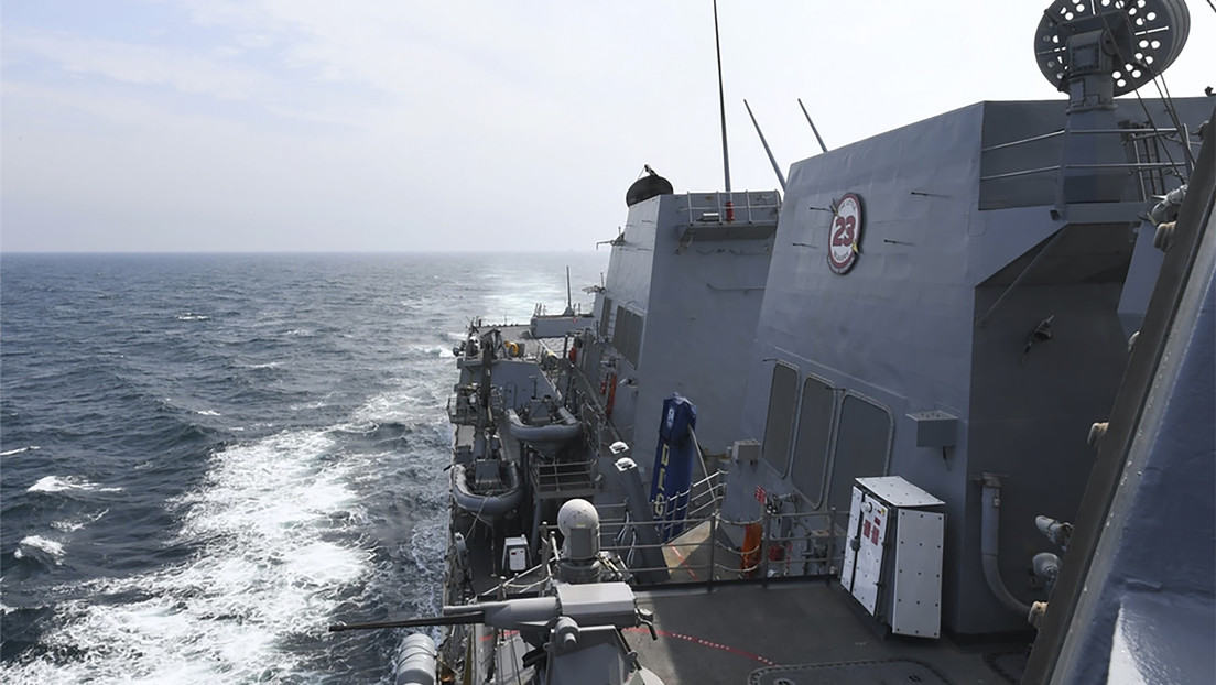 China condena el paso de un buque de guerra de EE.UU. por el estrecho de Taiwán