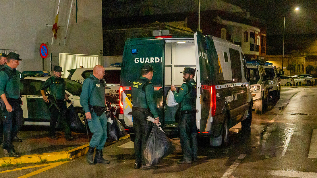 Giros en el caso de asesinato a dos guardias civiles en España