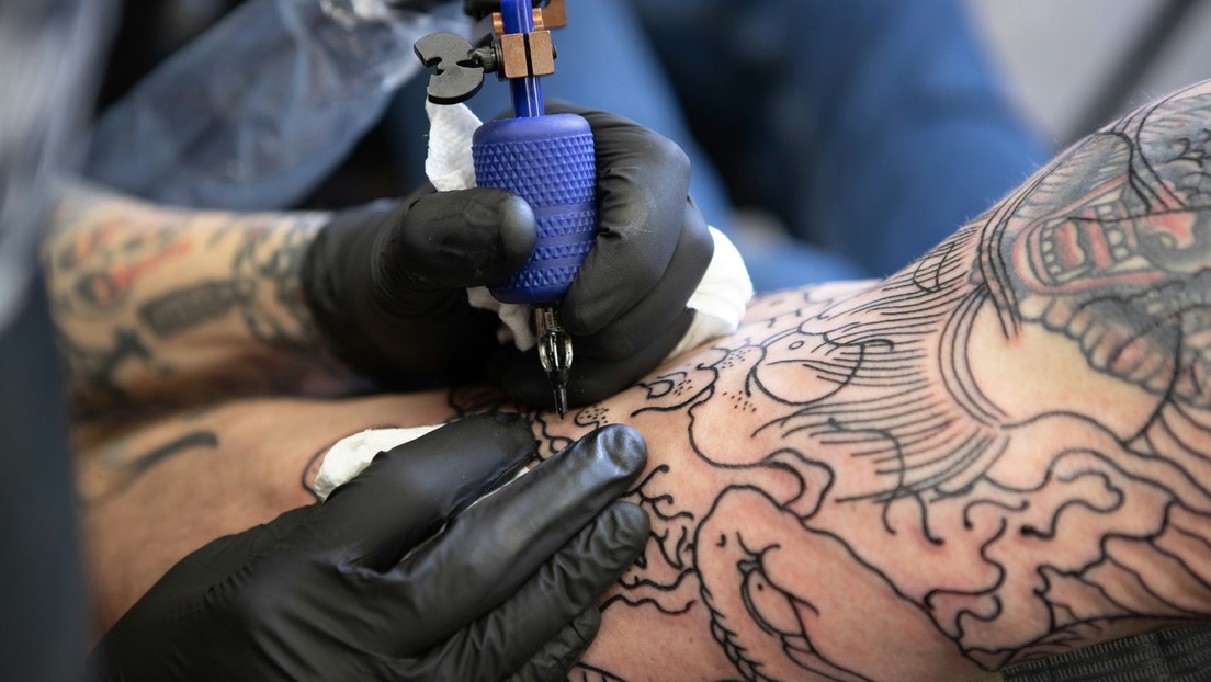 Identifican por un tatuaje en el brazo a un colombiano enterrado en una finca en España