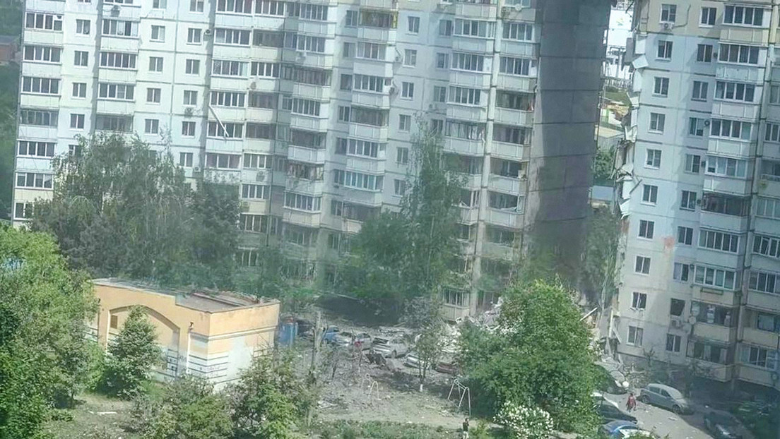 VIDEO: El lugar del derrumbe parcial de edificio residencial en Bélgorod tras ataque ucraniano