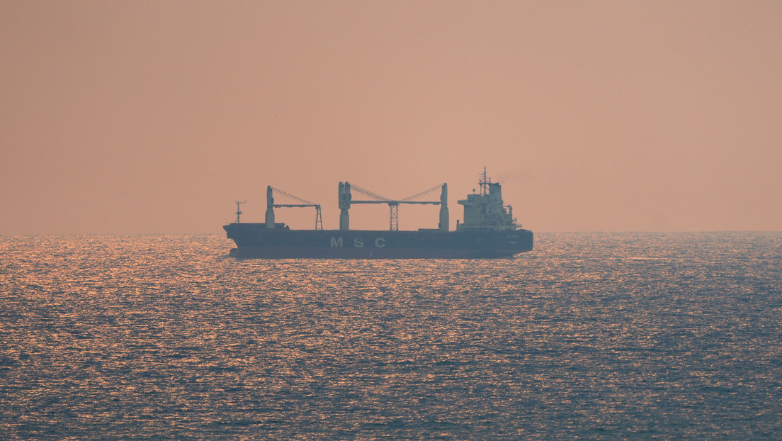 Hutíes atacan dos barcos israelíes en el golfo de Adén