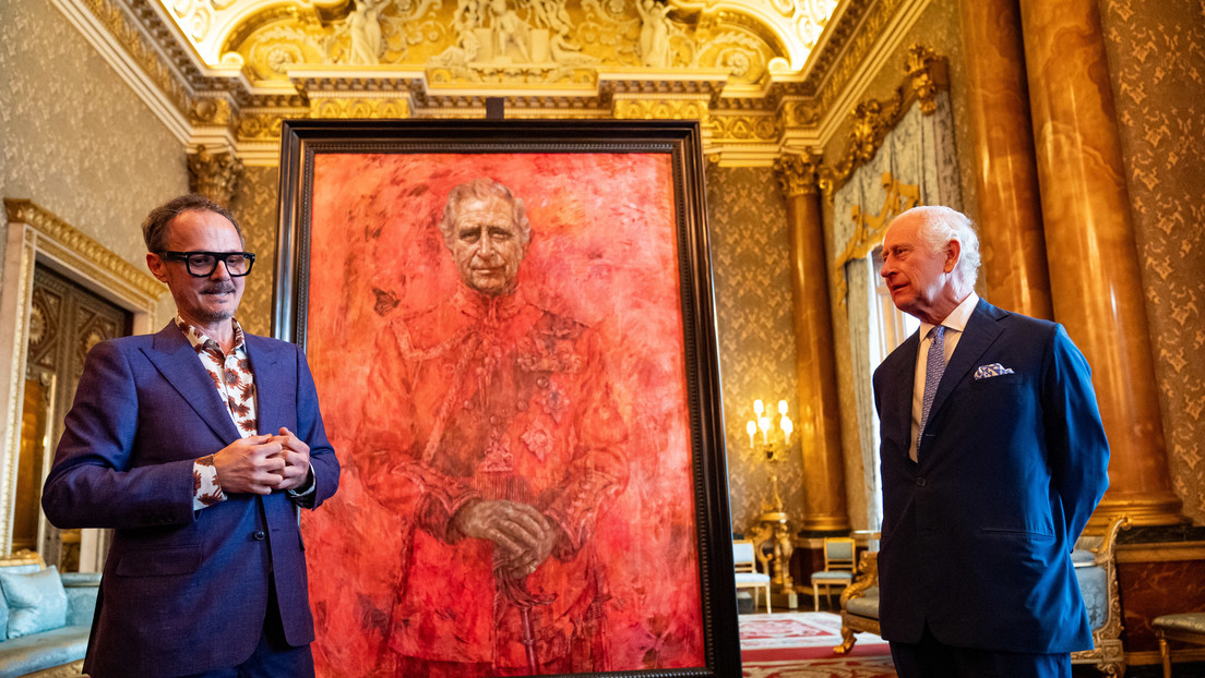 "Satanás, ¿eres tú?": Ola de memes en redes tras el primer retrato oficial de Carlos III 